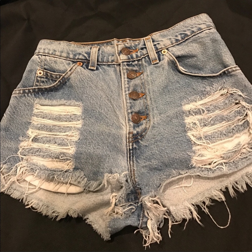 Levi’s high waisted shorts